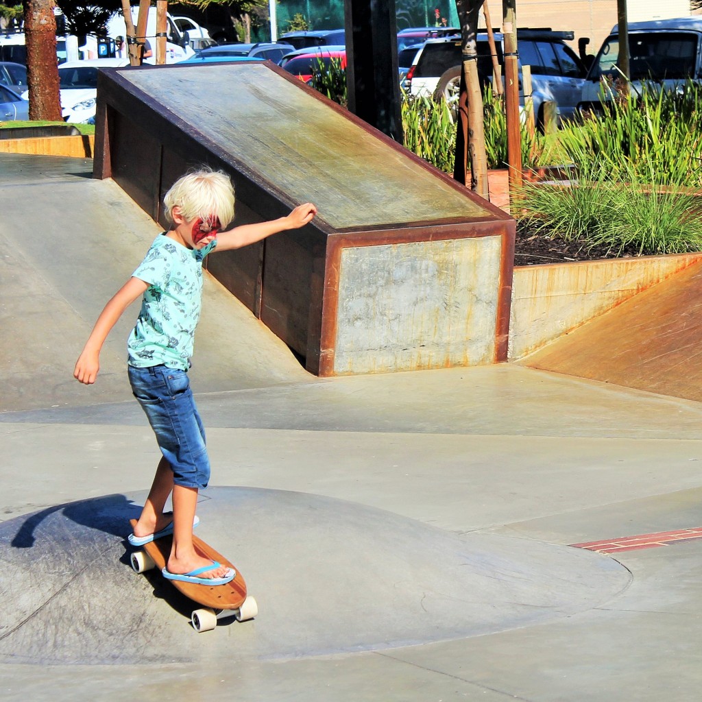 DUNE SAND and SKATE by www.fourcheekymonkeys.com