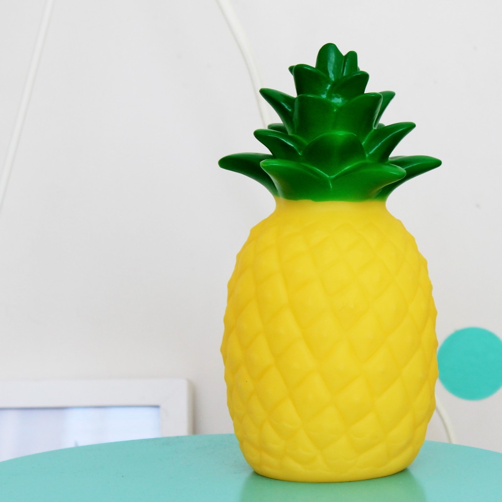 Pineapple Night Light - www.fourcheekymonkeys.com