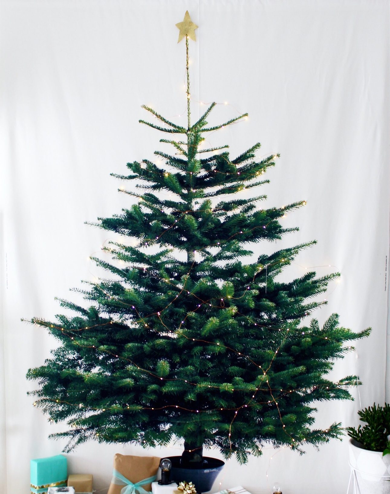 Fabric christmas tree online wall hanging