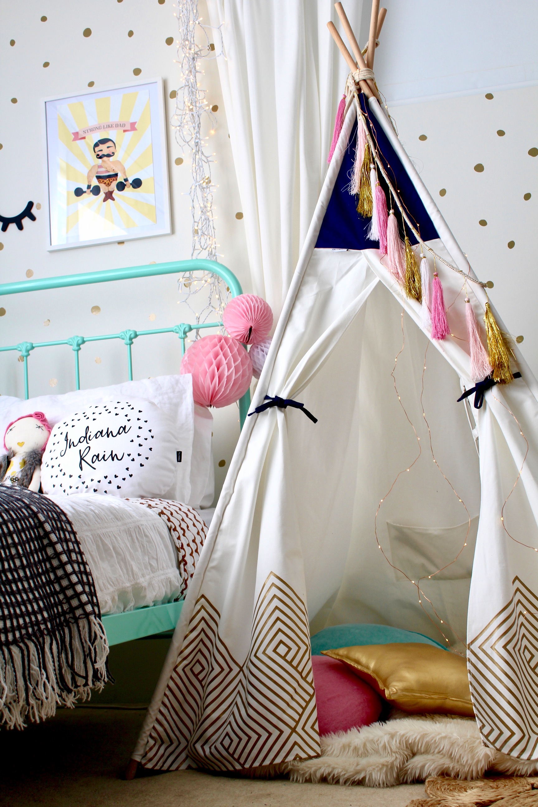 Girls hotsell teepee bed