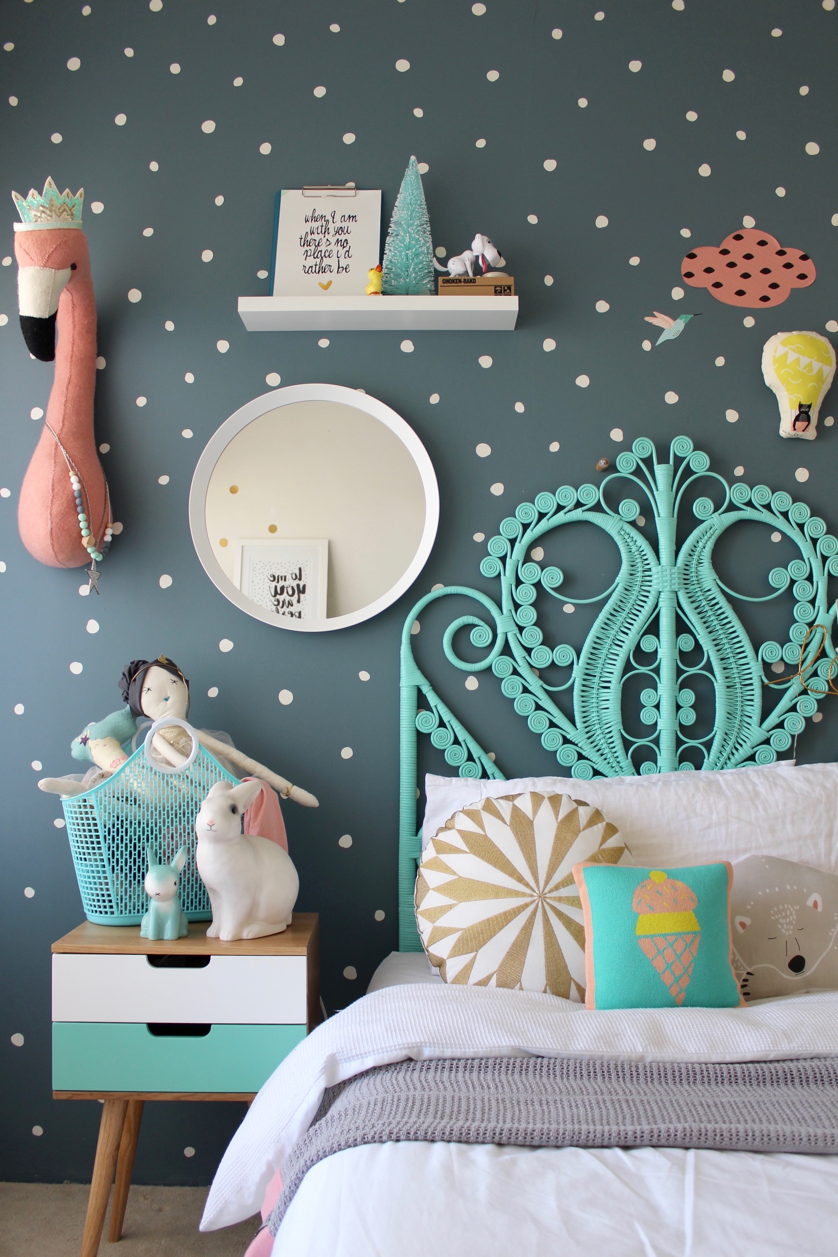 vintage kids room