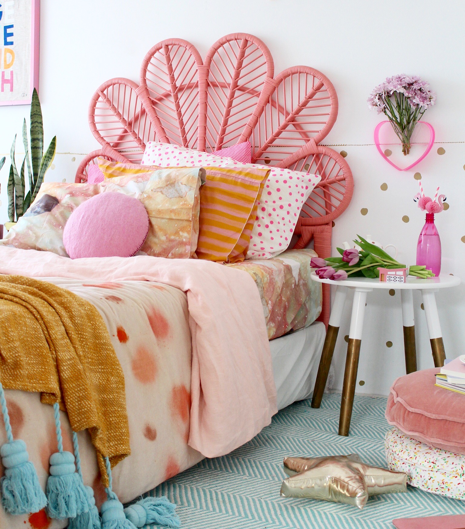 simple kids bedroom for girls