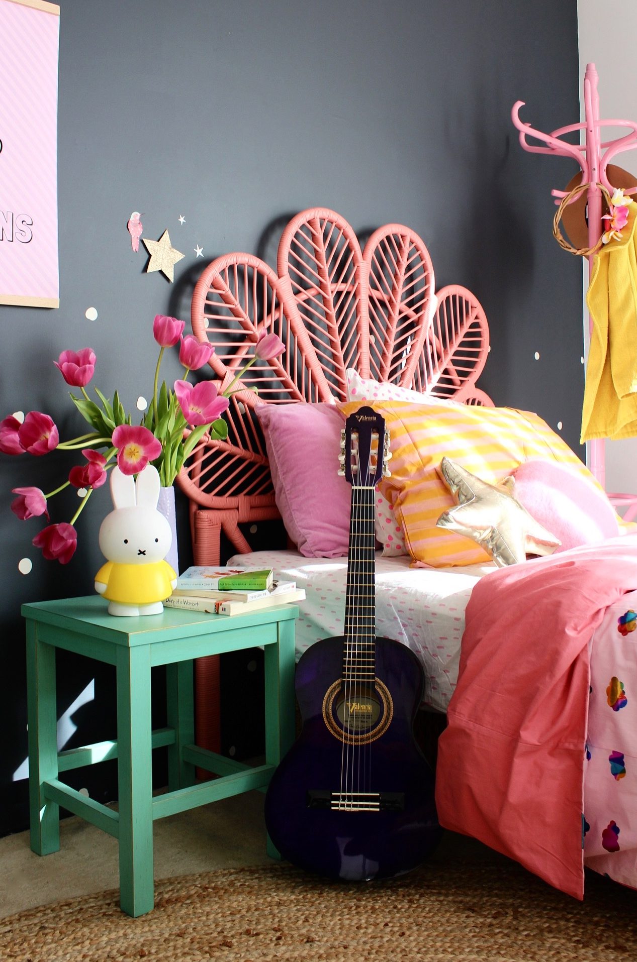 Girls bedroom Ideas - more kids room ideas on the blog